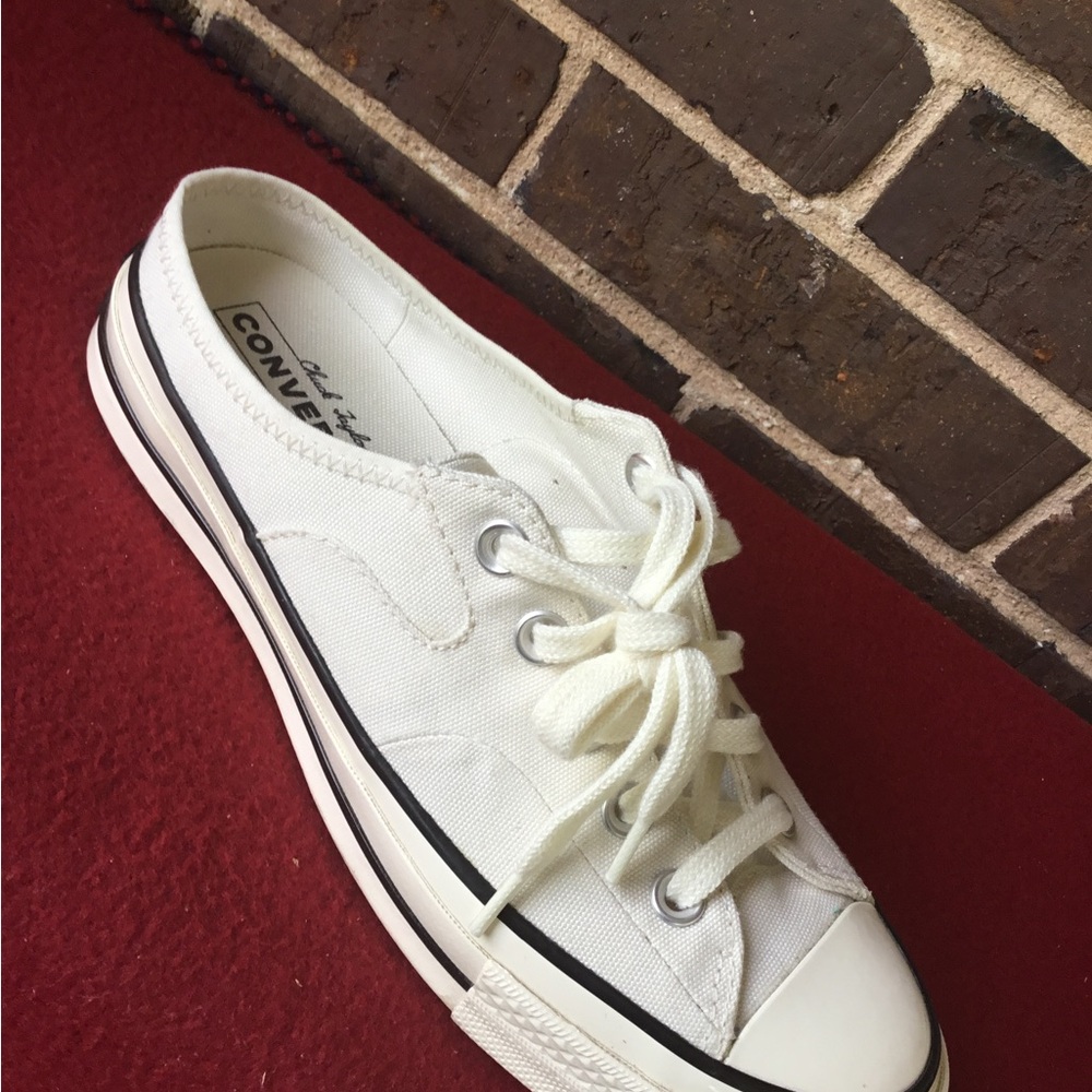 Converse White Low-Top Canvas Sneaker with Black Trim